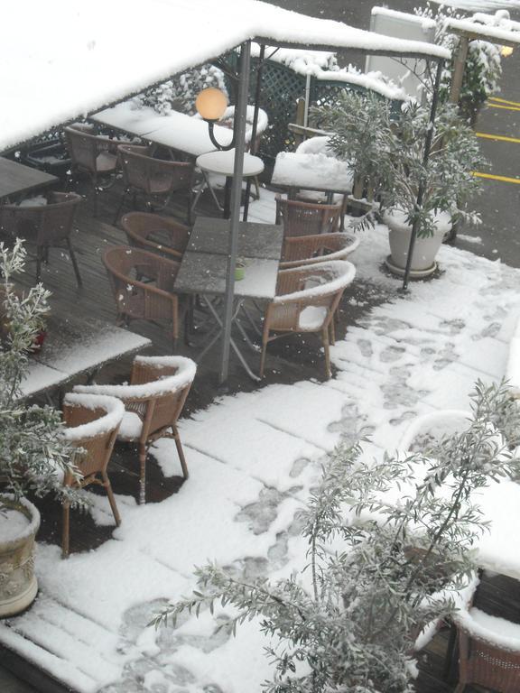 Eauze Hotel Restaurant Henri IV מראה חיצוני תמונה