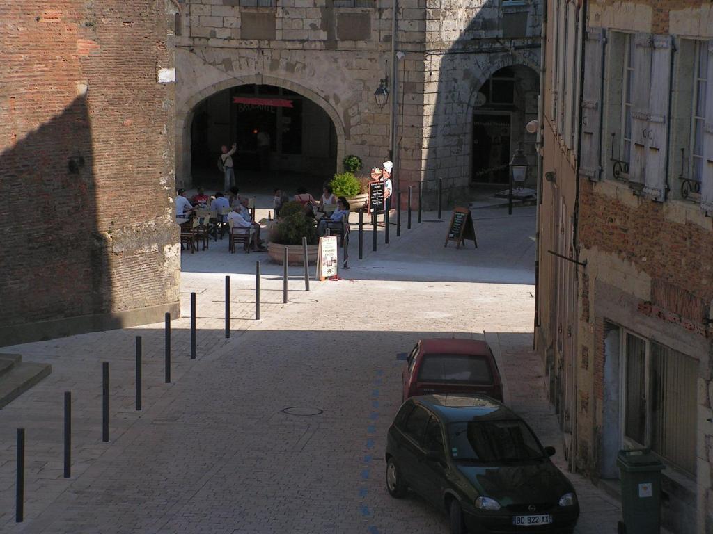 Eauze Hotel Restaurant Henri IV חדר תמונה