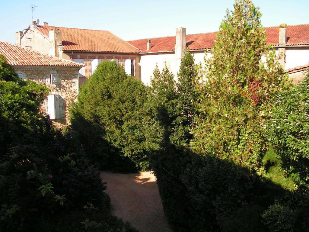 Eauze Hotel Restaurant Henri IV חדר תמונה