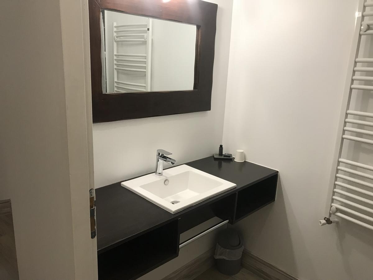 Eauze Hotel Restaurant Henri IV מראה חיצוני תמונה