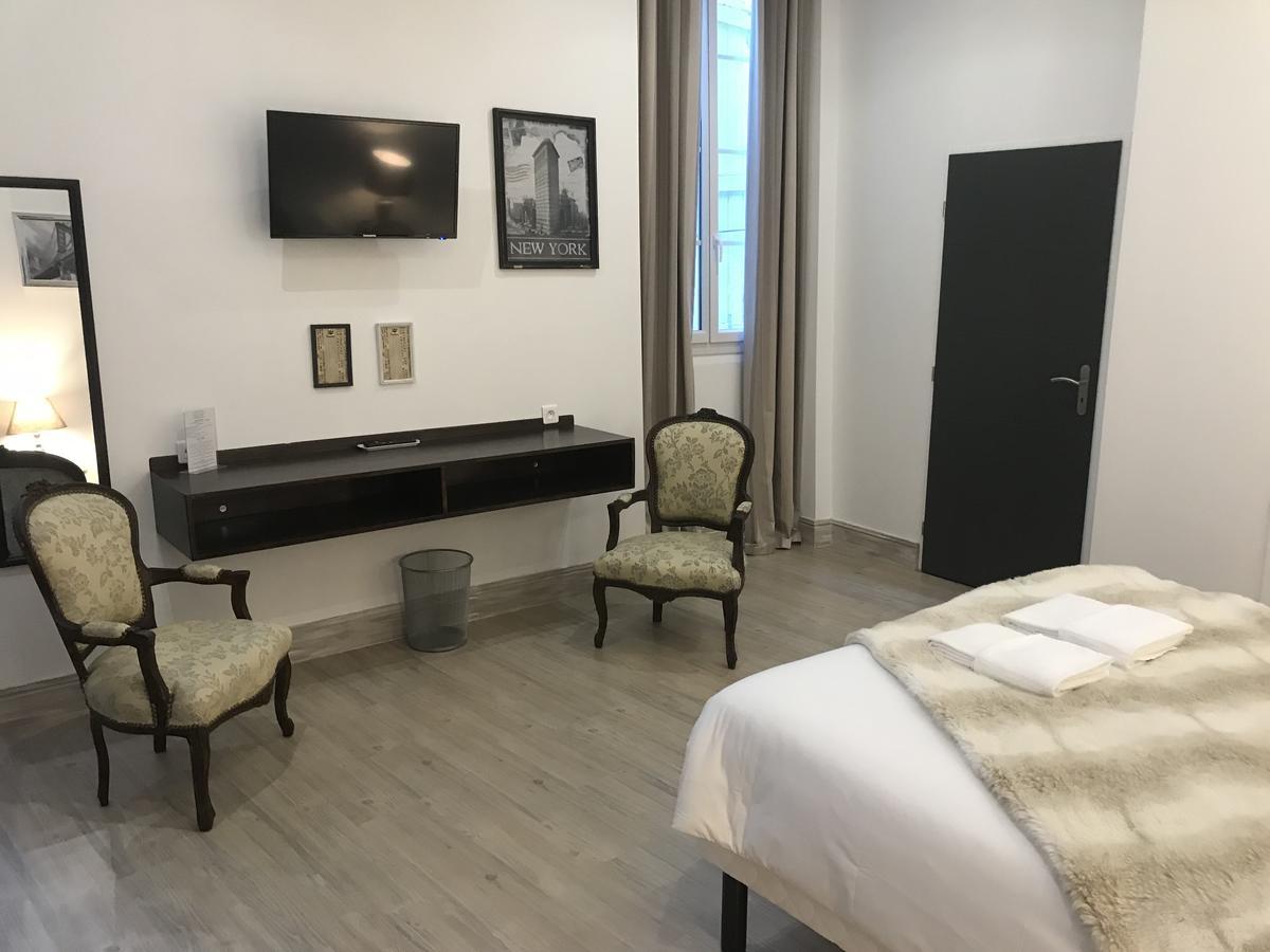 Eauze Hotel Restaurant Henri IV מראה חיצוני תמונה